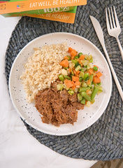 Arroz integral, carne de panela e mix de legumes
